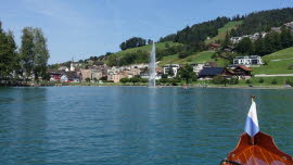 0029 16-08-2020 Unterägeri, Fahrt um den Spritzbrunnen