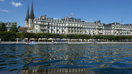 0093 18-08-2019 Luzern, Fahrt entlang dem Quai
